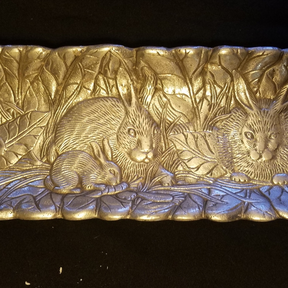 Tray-Easter/Spring/Bunnies - Picture 2 of 3